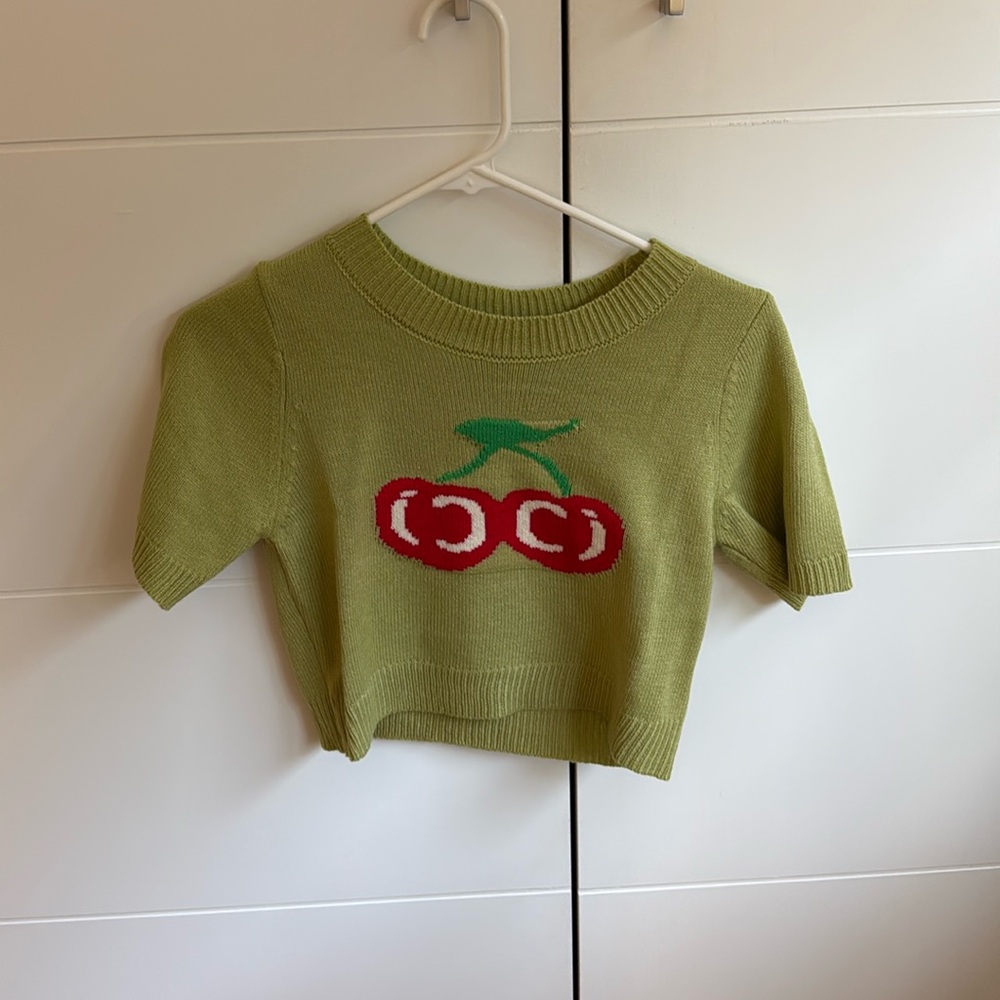 Cherry green knit top size XS